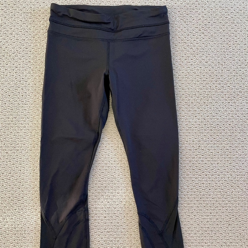Lululemon Up The Pace Black Cropped Leggings Size 6 and Size 4